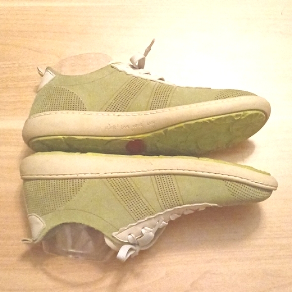 On Foot Perforated Design Leather Shoe's in Size 40/8.5 (Handmade in Spain) - Picture 4 of 10